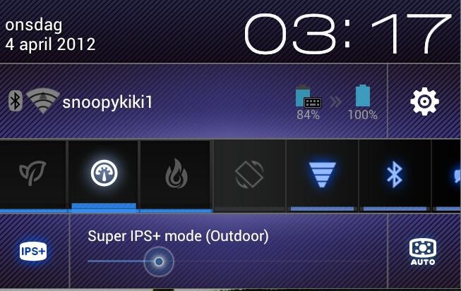 Från ASUS snabbinställning: Klicka på meddelandeområdet i nedre högra hörnet. Quick Setting (Snabbinställnings)- fönstret kommer att poppa upp till höger.