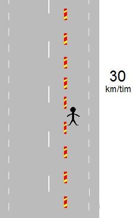 Är avståndet mer än 2,5 m mellan personal och närmsta del av körfält för passerande trafik och förhållanden i övrigt är goda kan verklig hastighet hos passerande trafik få uppgå till 50 km i timmen.