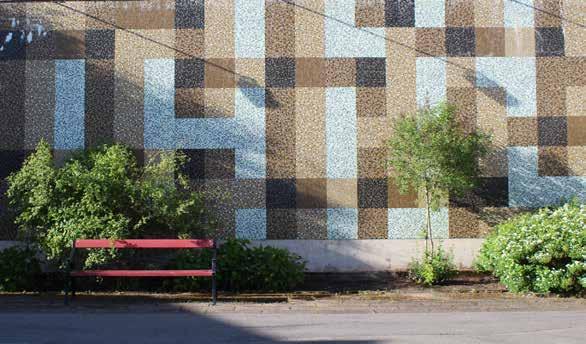 Sven Pihlström Sven Pihlström, (1912 1993), levde och verkade i Kosta. Anställd som mosaikdesigner vid Kosta glasbruk 1951, konstnär och skulptör.