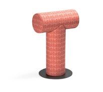 Motus pall Design: Marie Oscarsson Mått: b 370 x d 530 x h 640 x sh 630 mm  Mr T pall Design: Roger Duverell,