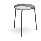 I serien ingår också stol/karmstol och konferensstol.