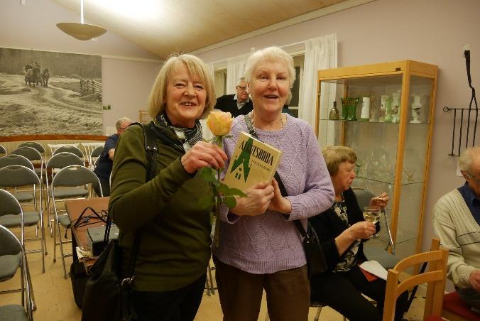 Två glada författare: Anita