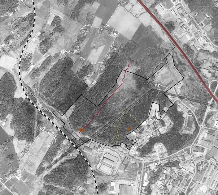 söder, väst och öst. Att anpassa byggnadshöjderna är därför ett viktigt fortsatt arbete i detaljplanen. Exploatering av planområdet innebär mycket bergschakt och terränganpassning.