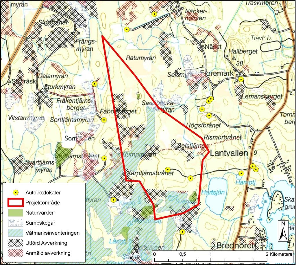 trädbevuxna kantzoner, vilket sammantaget kan vara ett potentiellt bra jaktmarksområde för fladdermöss (figur 1). Annars är inslaget av sumpskogar och sjöar/tjärnar lågt.