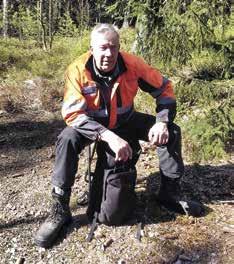 7 Stefan Borgman delar arbetstiden mellan Reviret och SLC Text: Ulrika Wahlberg För att ännu bättre än förut kunna övervaka de finlandssvenska skogsägarnas intressen övergår Stefan Borgman till att
