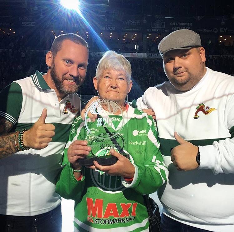 Jackes Grönvita Hjärtan I supportrarnas ögon har Jakob "Jacke" Johansson alltid visat stort Rögle-hjärta och varit en fantastisk förebild.
