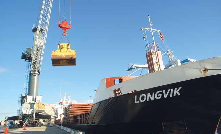 I Oljeterminalen lastade fartyget Cielo Di Salerno 28 500 ton ULSD för Nordic Storages
