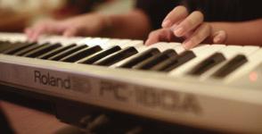 MUSIK Ort Ledare Ggr Tid Start Avgift Gitarr olika nivåer från 10 år Lund T. Cahlenstein 10 Individuella tider 1625:- Munspel nybörjare Lund Mikael Wallén 10 Ti 18.00-18.