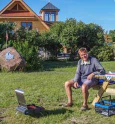 ten. Regeln är att man tar kontakt med hamnkaptenen så fort man lagt till. När vi gick tillbaka till båten kom vi i samspråk med ett trevligt tyskt par som legat i hamnen några dagar.