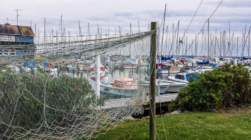 ESKADER FLENSBURG DEL I Rapport från eskadern till Flensburg del I Alla båtar var på plats på lördagen, så egentligen kunde vi ha startat då! Men det är lätt när man sitter med facit i hand!