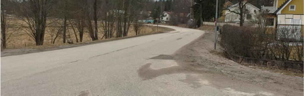 cykelbana på vägens östra sida, närmast bostadsfastigheterna, se foto 3.