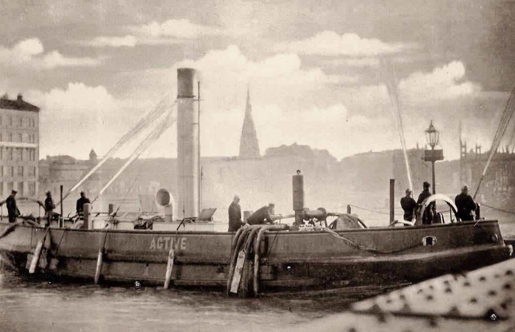Sjöångsprutan Aktiv En mindre bogserångbåt som 1894 apterades till att kunna användas som ångspruta vid eldsläckning inom hamnens område.