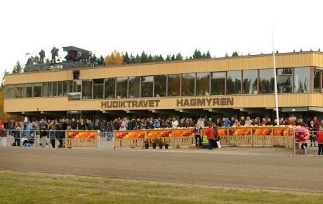 SMK Hälsinge och Hagmyren har ingått avtal som innebär att SMK Hälsinge ska bygga en crosscart, folkrace och rallycrossbana på innerområdet på Hagmyrens travbana.