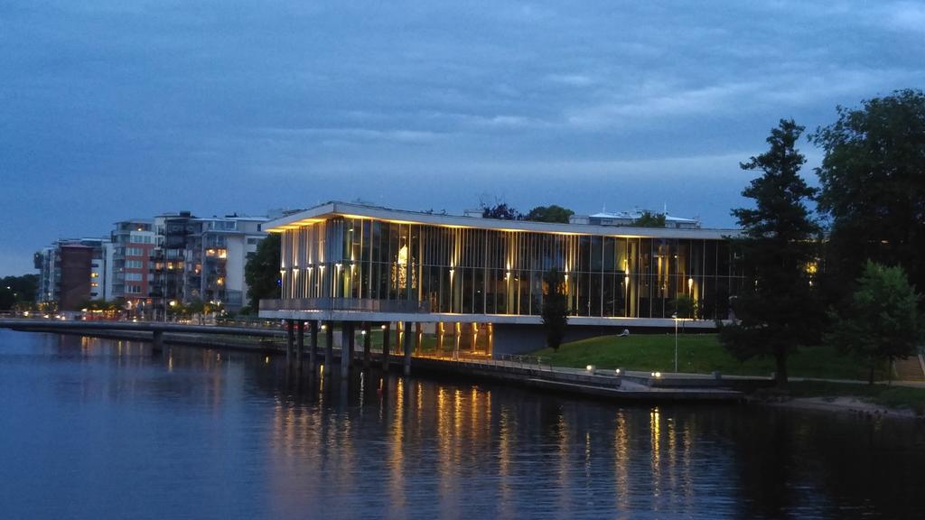 Se sidorna 5 o 11 På sidan 6