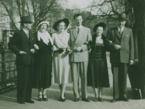 Hon fick sedan tjänst som notarie i Leksand, där hon träffade Carl Axel Stolt och där båda var tingsnotarier 1948-50.