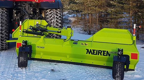 FMG:s väghyvel har utformats till Valtras traktorer för att få bästa möjliga tillämpning mellan traktor och väghyvel.