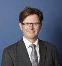 Tidigare erfarenhet bland annat som kapitalförvaltare i Ramsbury AB samt Stiftelsen för Kunskaps- och Kompetensutveckling (KK-stiftelsen).