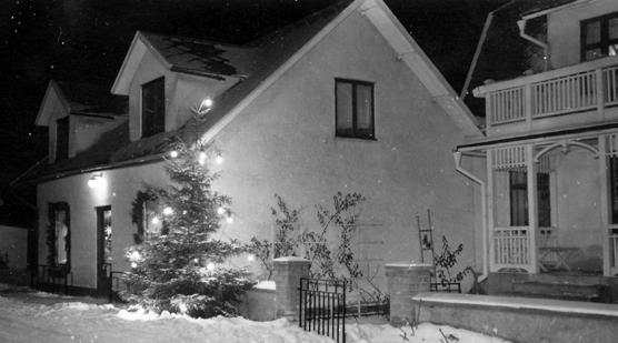 FOTOUTSTÄLLNING i När Skolu Ett stort urval med fina bilder från gamla tider samt