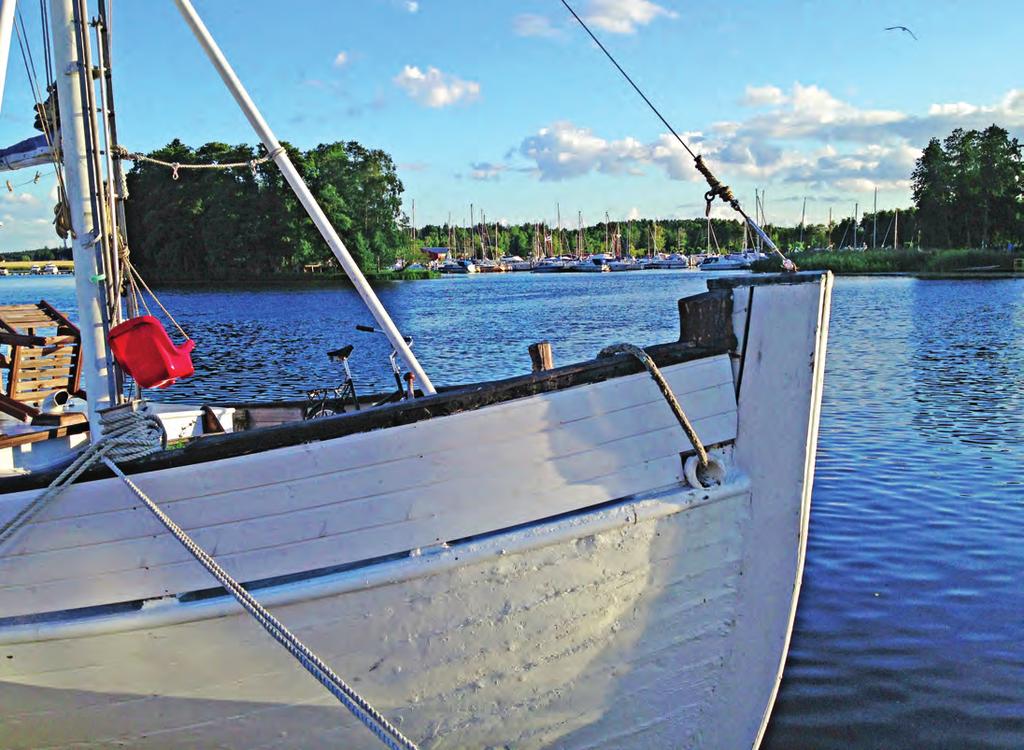 Norra Vätterns skärgård EKOPARK Sveriges hemligaste skärgård 8 Låt dig överraskas av norra Vätterns unika sötvattensskärgård, en ekopark med närmare 250 öar, kobbar och skär.