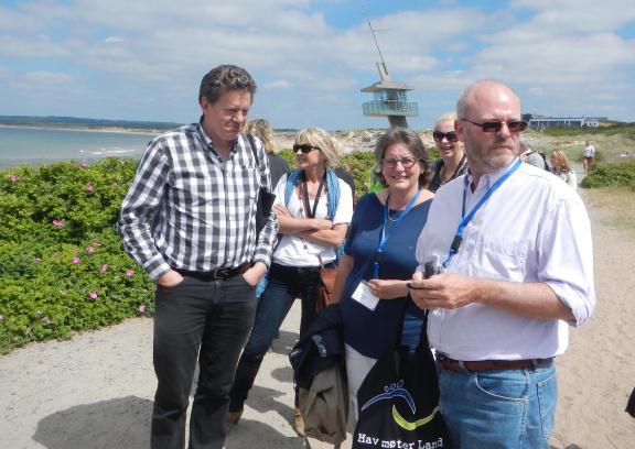 Vid hemresan från Styrsö visades den engelska långa versionen av Ocean Hope marint skräp samt väskor och information om Hav möter Land delades ut.