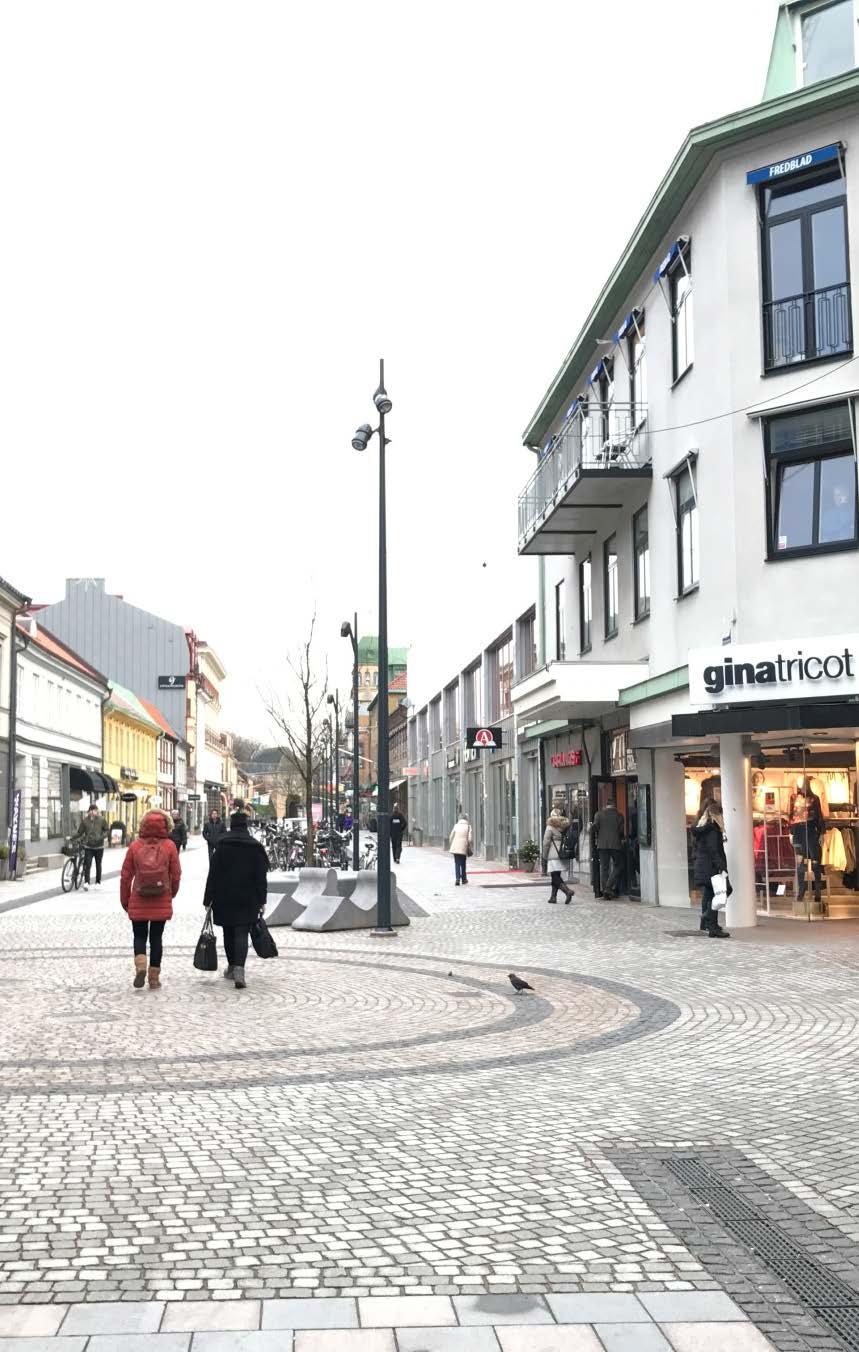 HALMSTAD Replacemaking Övergripande nulägesanalys Replacemaking Halmstads stadskärna har mycket fina ramar för utveckling. Stadskärnan har över 800m gågata (Malmö har 1,2 km) med dubbelsidig handel.