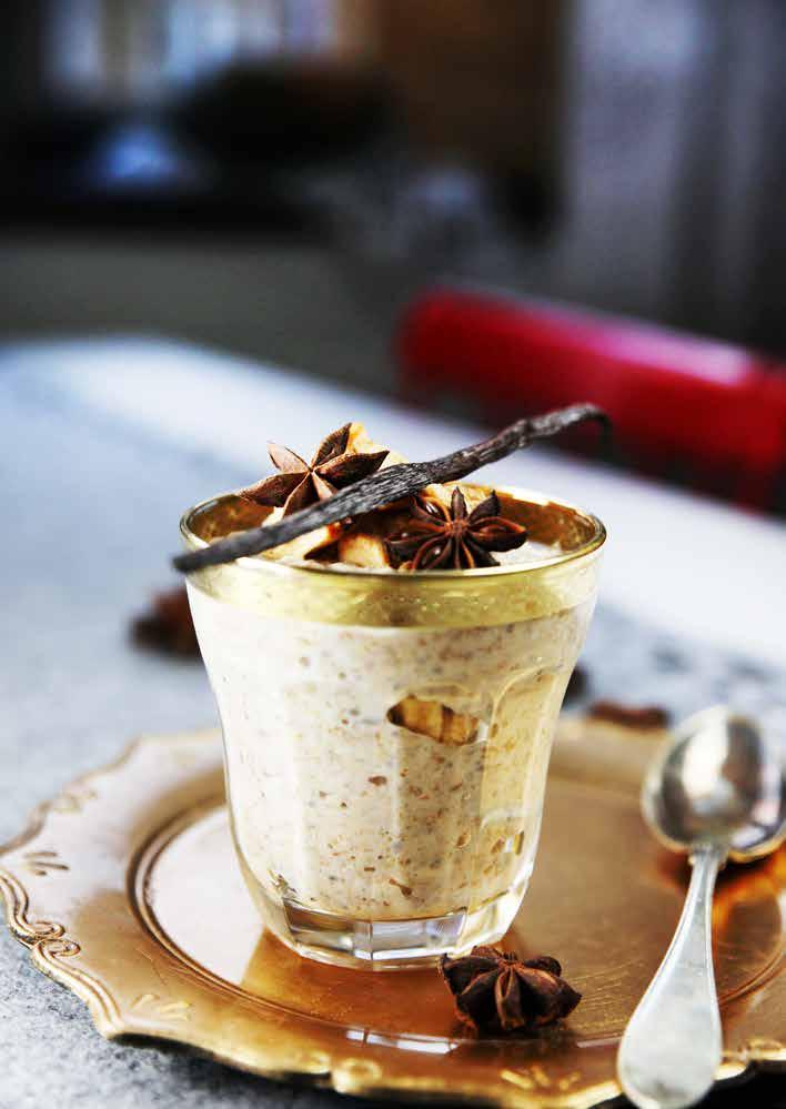 MAT & RECEPT Med smak av PEPPARKAKA DEN HAR EN EGEN DAG OCH ÄR NOG DEN SMÅKAKA SOM FÖRKNIPPAS ALLRA MEST MED JULEN. MEN PEPPARKAKAN ÄR SÅ MYCKET MER ÄN ETT PERFEKT DOPP TILL GLÖGGEN.