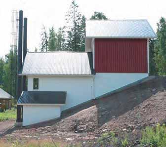 Årsförbrukning av bränsle Med olika bränslen kräver våra exempelobjekt följande teoretiska bränslemängder för den totala årsförbrukningen: Bränsle Lantbruksfastighet Radhuslänga+skola Pellets 32 m 3
