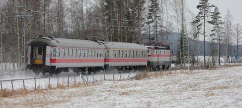 Tillstånd att använda dubbla strömavtagare vid kraftigt rimfrostbelagd kontaktledning Det har visat sig att moderna lok som trafikerat sidotågväg har haft svårt att få dragkraft på grund av svår