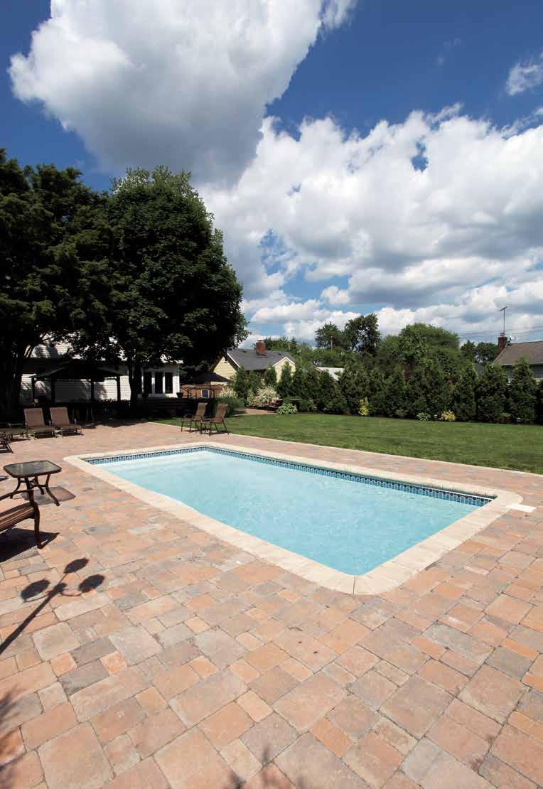 SOMMARENS DRÖMPOOLER TILL SPECIALPRIS DROTTNINGHOLM ca 8x4m* FRÅN SAN JUAN Ord.pris 304.900:- Nu 219.900:- ARIALLA ca 6x4m* FRÅN SAN JUAN Ord.pris 249.
