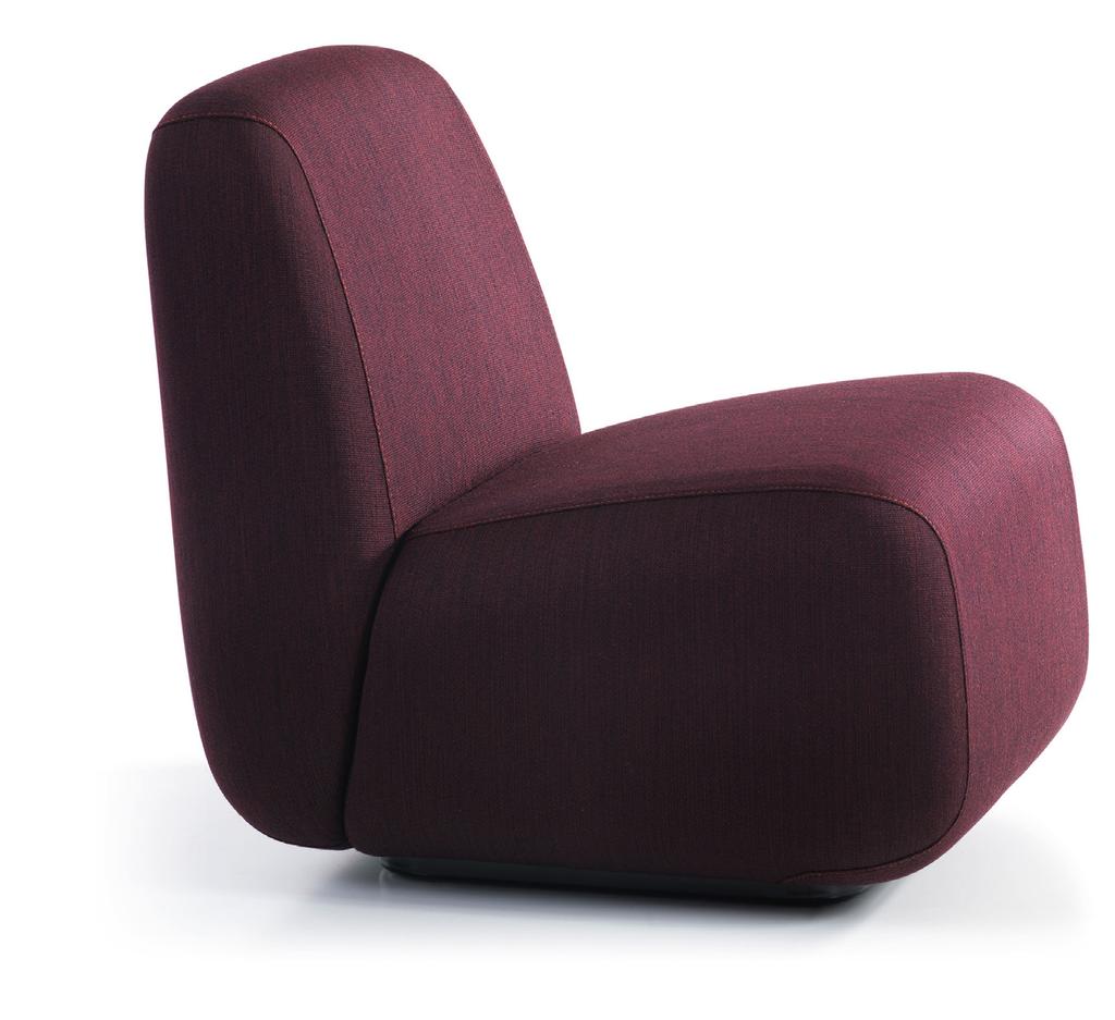 MILJÖMÖBLER ARBETSPLATSER UKE Skön Snygg färg men inte skön Fåtölj och soffa Aperi, Lammhults Bra soffa (ev lite för låg).