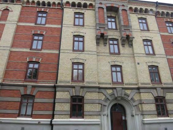 Sida 11 av 40 FASADER Denna del av byggnadens skal är ofta det första man möter och det som ger fastigheten mycket av sin karaktär och själ.