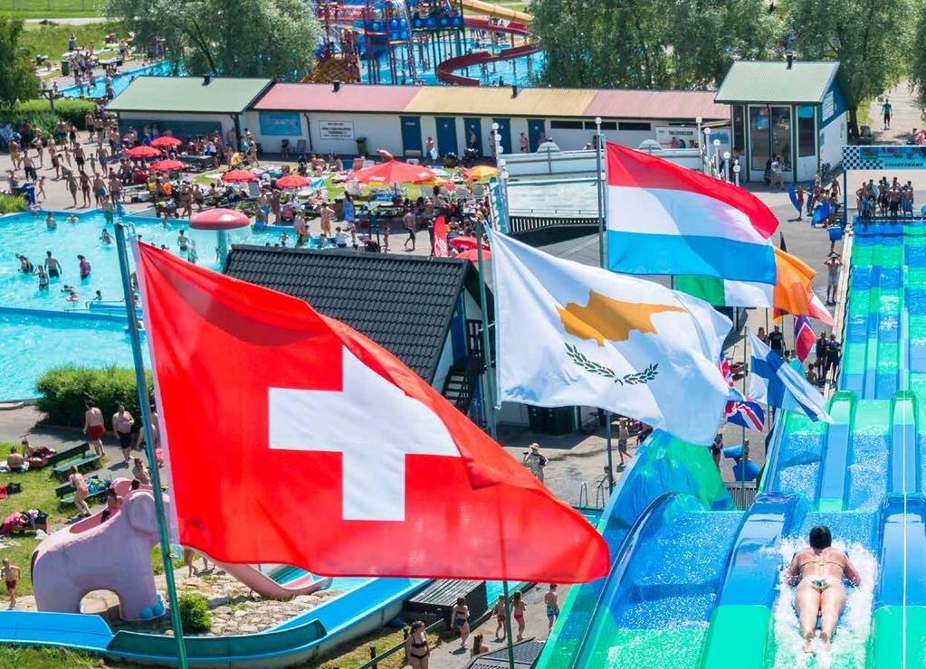 26 Välkomna till Skånes största nöjespark! Mitt på Österlen i Tomelilla hittar ni Tosselilla Sommarland, som erbjuder allt för den perfekta dagen med familjen.