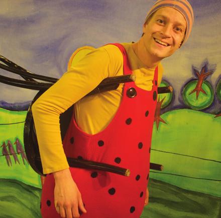 Kultur Ansiktsmålning och teaterpyssel med Regionteatern I samband med föreställningen Bortbytingen kan du bli sminkad och göra egna masker i pysselverkstan.