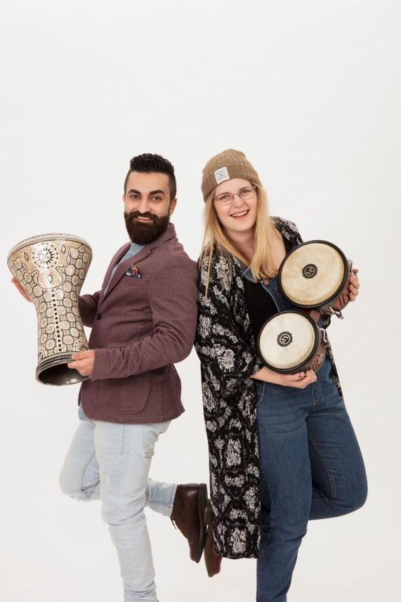 16 juni: SOMMARCAFÉ MED OPEN MIC Ung Arena riggar upp utescen i trädgården på Persbo.