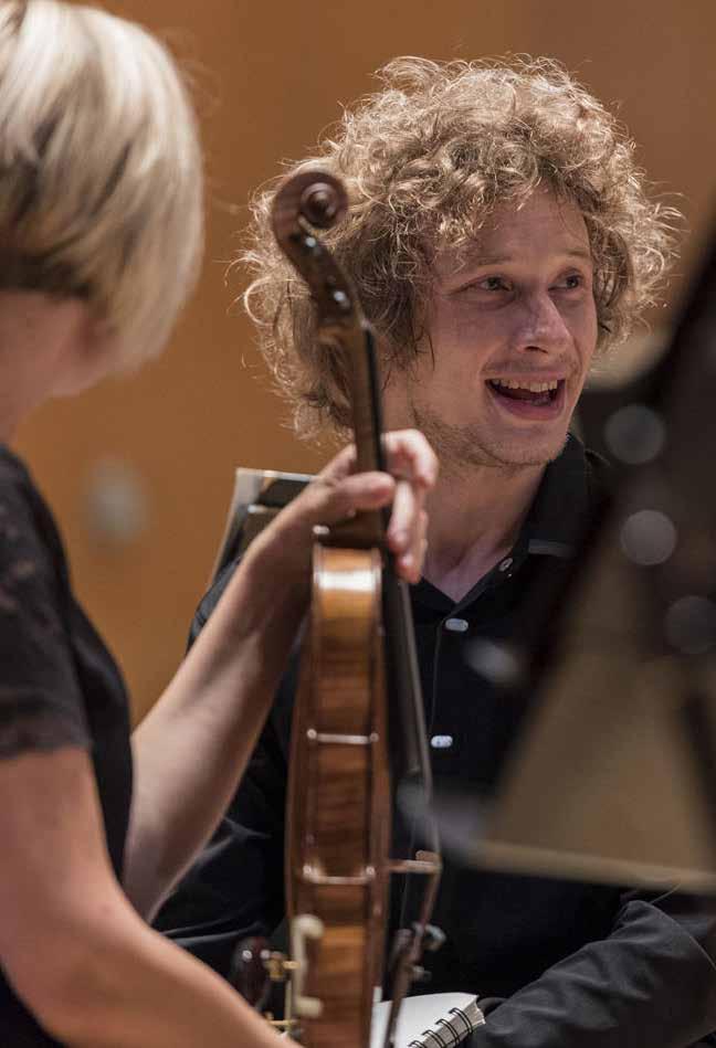 VERKSAMHETEN 2017 Kulturnatta: underhållning i Konserthusets garderobshall, 13 oktober Foto Anna Hult INLEDNING Göteborgs Symfoniker anses vara en av Europas främsta orkestrar.
