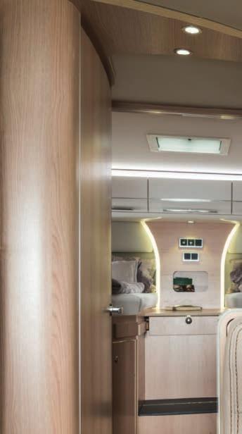 Översikt och kontroll Tack vare tillvalet 32-tum-plattskärm och HYMER-Smart-Multimediasystem inklusive blåtandanslutning erbjuder nya Hymermobil B-klass