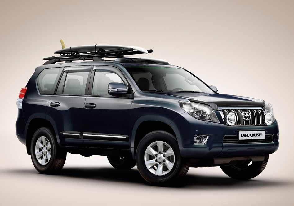16 Hållare för surfingbräda/mast Land Cruiser är den perfekta bilen för dig som vill besöka de mest otillgängliga stränderna med de bästa vågorna.