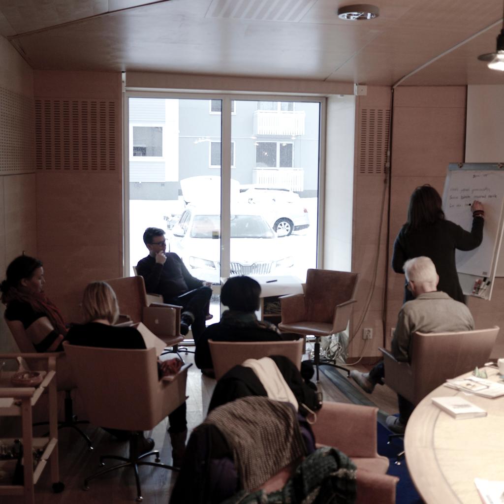 Jokkmokk Sek9onen var representerad vid den första samiska li7eraturfes9valen 16-17/11 2017 i Jokkmokk genom a7 John Swedenmark och Ludvig Berggren ledde en översä7ningsworkshop som även handlade om