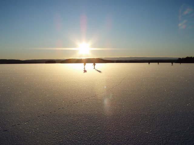 Du är alltid välkommen att maila oss om du undrar över något på adress karlstad@friluftsframjandet.