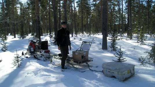 Andra tillämningar är lokalisering av dumpade och nedgrävda föremål samt mätning av torvmäktigher, vattendjup och jordlagerföljder.