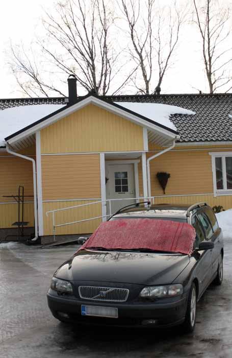 NYCKELN TILL BRAND- STATIONEN LÅSNINGEN AV BRANDSTATIONERNA varierar mycket på olika stationer.