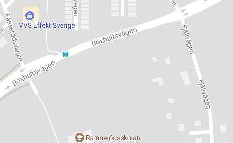 Denna problematik kan hanteras på olika sätt men den effektivaste metoden att skapa hög rörlighet i trafiken samtidigt som man får ner hastigheten och ökar tryggheten för de gående är att man