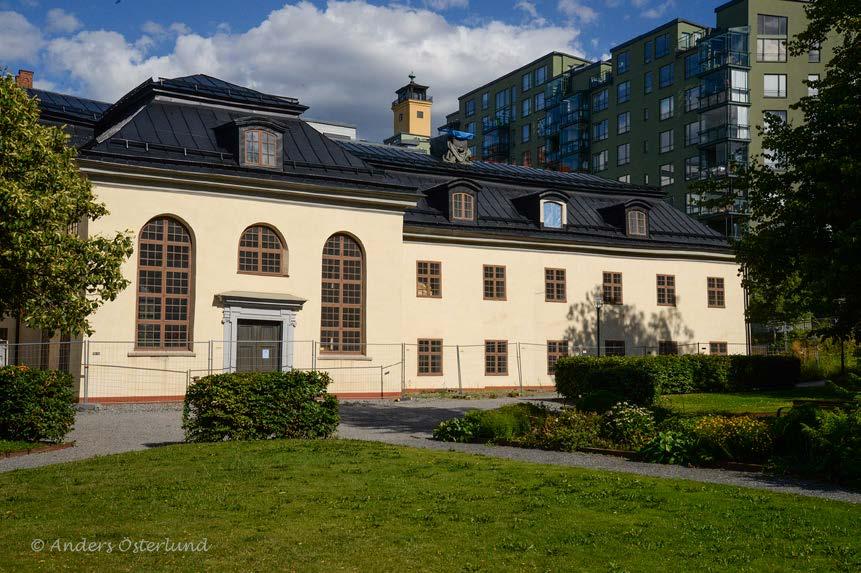 Hospitalet blev sedan under flera århundranden ett hem för olyckliga människor, krigsveteraner, fattiga åldringar, sinnessjuka, spetälska, föräldralösa barn och borgaränkor.