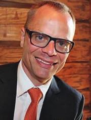 Tidigare uppdrag de senaste fem åren: Styrelseledamot och ordförande Cewatech AB och Lund University Bioscience. Styrelseledamot MD Pharma AB. Innehav via bolag: 235 247 1) aktier och 0 optioner.