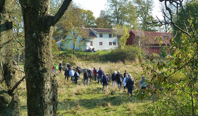 Anmälan och information: Gun Abrahamsson st.benhamra@gmail.com eller telefon 0735 622 549. Anmälan senast den 8 mars. Kostnad: 30:- kr för medlem, 50:- för icke medlem. Besök på Arlanda flygsamlingar.