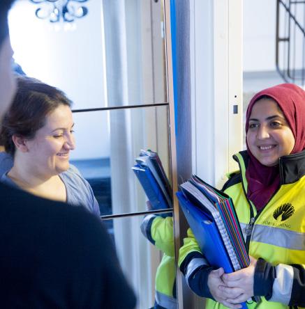 Delårsrapport januari-juni Victoria Park AB (publ) Substansvärde per aktie 6,01 kr (3,60) Driftsnetto 52,0 Mkr (8,9) Stärkt balansräkning ger god bas för fortsatta förvärv 1 JANUARI - 30 JUNI