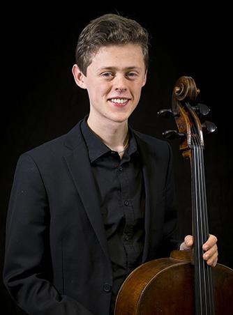 Milla Gyldfeldt Magnusson, cello Birger Sjöberggymnasiet, Vänersborg Jag har tidigare gått på Barratt Due Musikkinstitutt i Oslo.