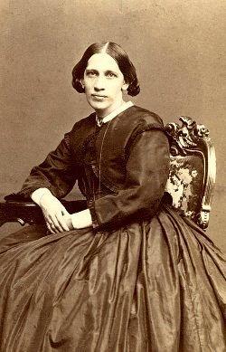 Fruängsdamer Lina Sandell 1832 1903 Lina ville vara fri och viga sitt liv åt Herren. Hon gifte sig dock 1867 med grosshandlare Oscar Berg. Hon arbetade åt Evangeliska fosterlandsstiftelsen.