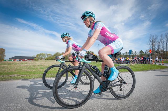 Tävlingsinformation Foto: dignephoto.com Tips! Via Ironman Live tracker på ironman.com kan man följa oss under loppet Vi genomför Ironman för att utsatta barn i Ghana ska få börja i skolan.