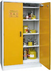 Brandfarliga vätskor (H224-26 enligt GHS) kan lagras obegränsat i alla brandsäkra skåp från storelab. NYHET! B80-2656 & B80-2657 levereras med glasdörrar för bättre överblick!